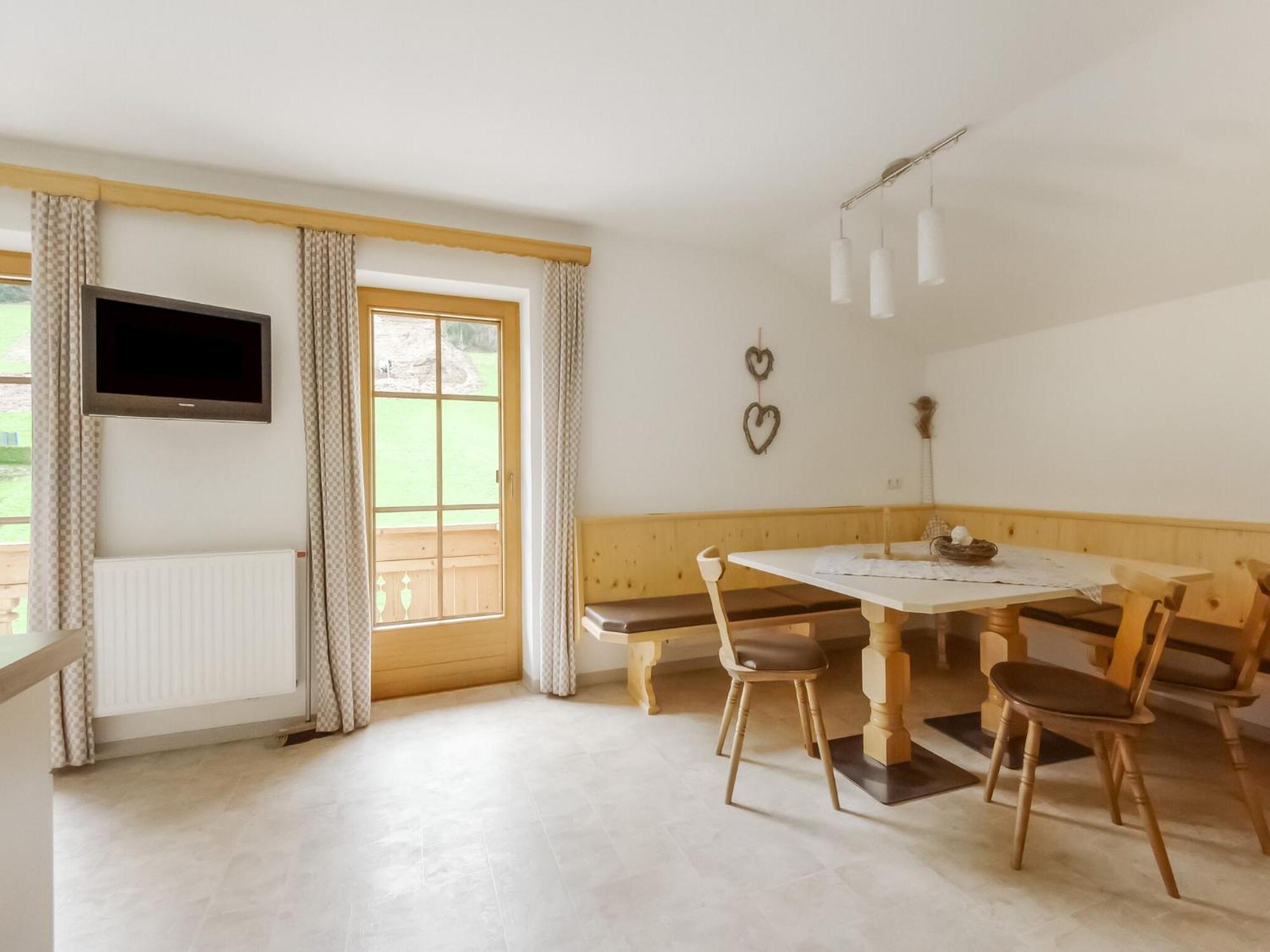 Lovely Apartment In Hainzenberg Next To Forest Extérieur photo